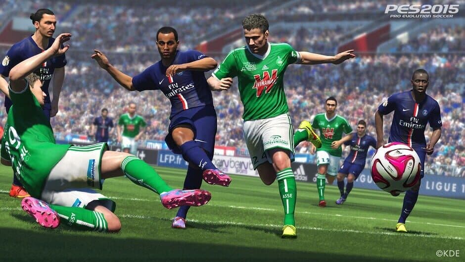 Pro Evolution Soccer 2015 screenshot