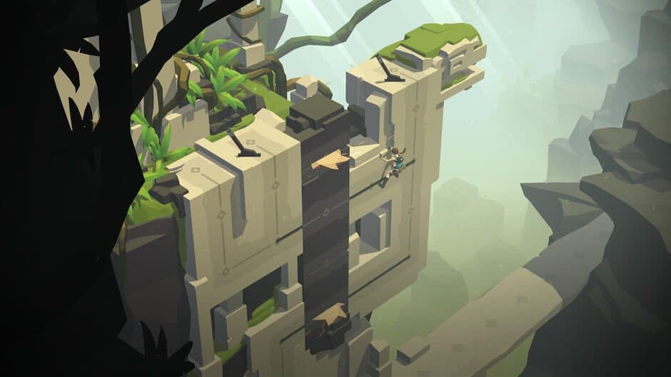 Lara Croft Go screenshot